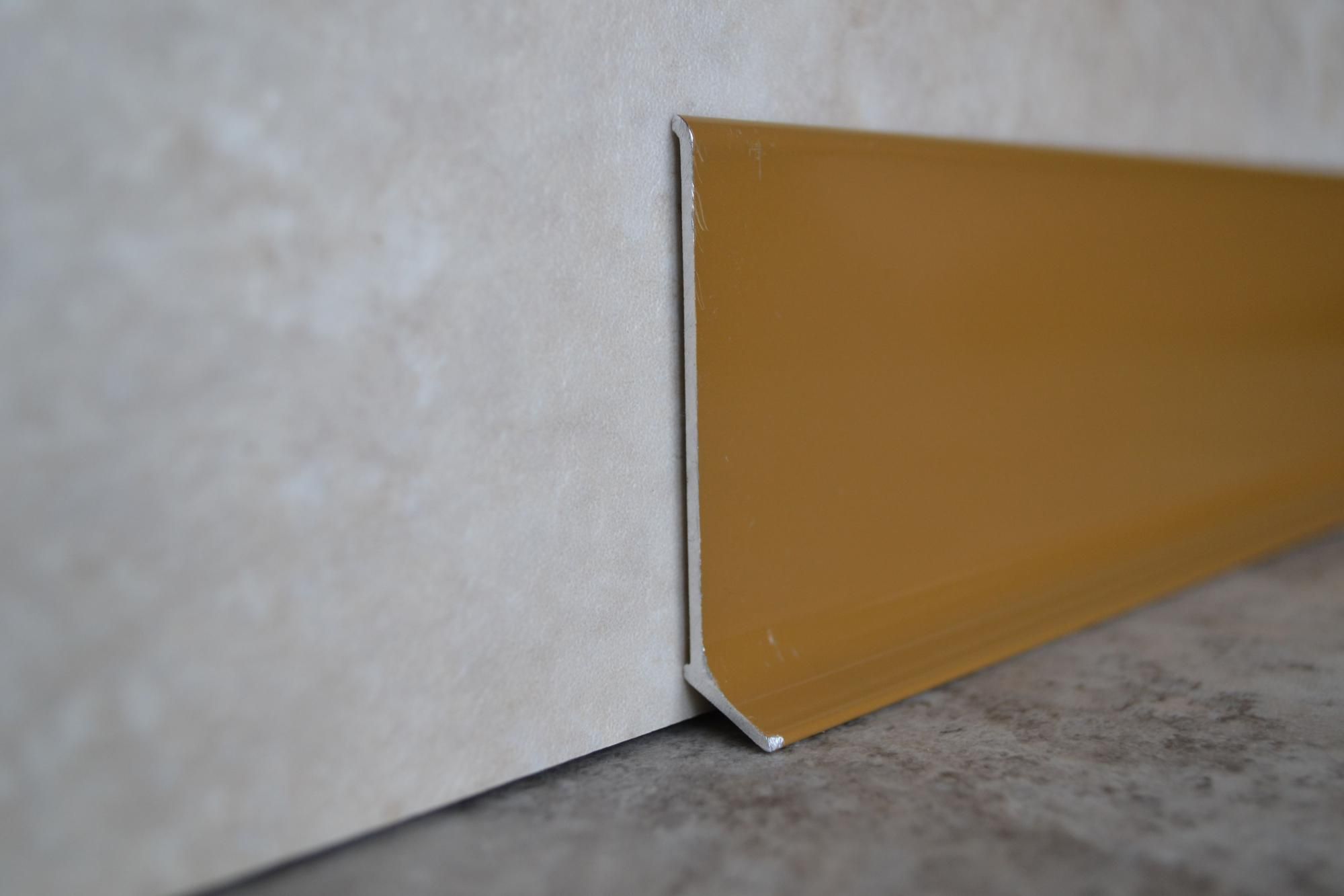 Плинтус алюминиевый L-образный золотой (2500*11*60 мм) — купить в Березниках