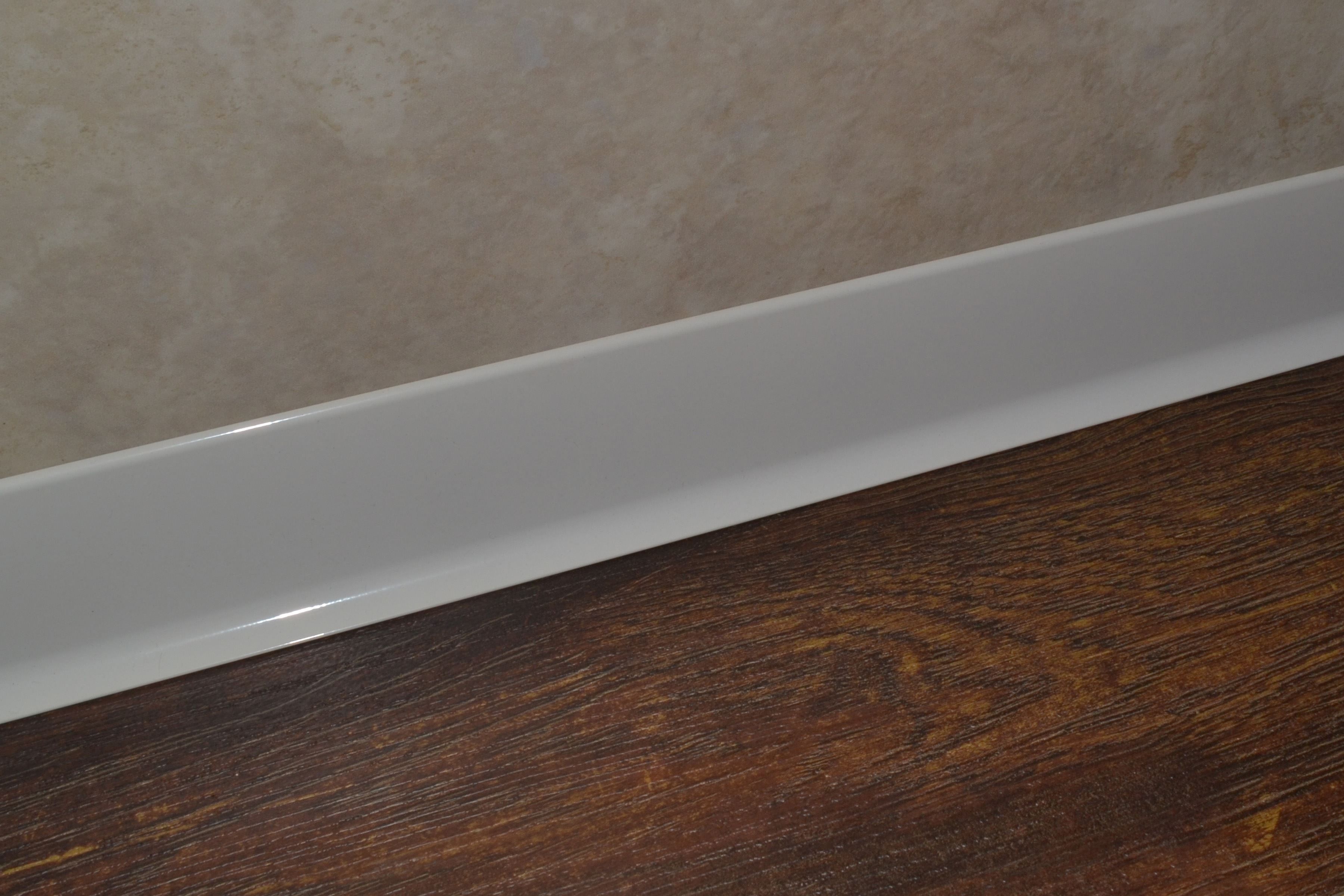 Плинтус алюминиевый L-образный серебристый (2500*11*60 мм) — купить в Березниках