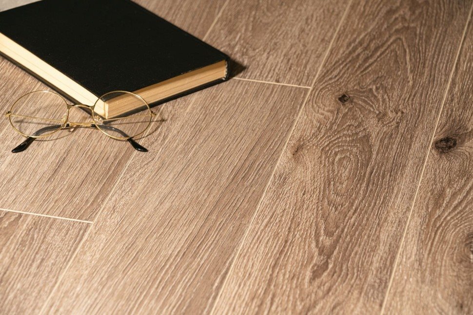 Виниловый ламинат "Bonkeel" Style Дуб Матира (1200*125*4 мм) — купить в Березниках