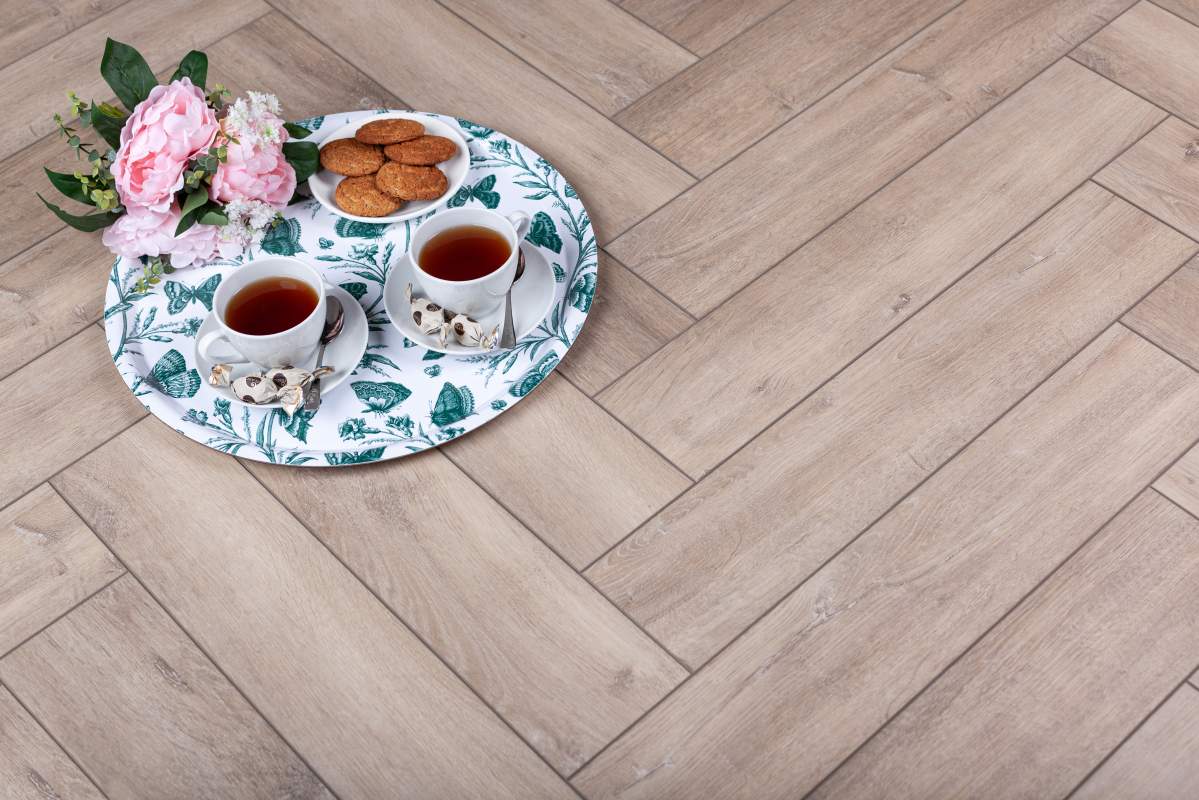 Замковая ПВХ плитка "Aberhof" Carmelita 0532 (615*123*5 мм) — купить в Березниках