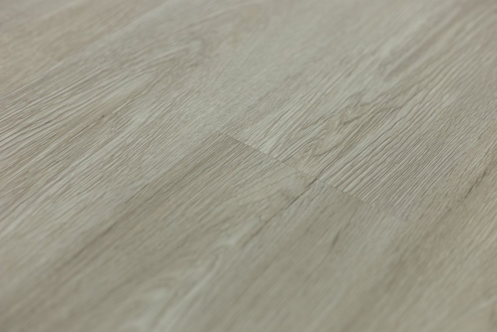 Замковая ПВХ плитка "Art Tile" Дуб Британь (920*150*4 мм) — купить в Березниках