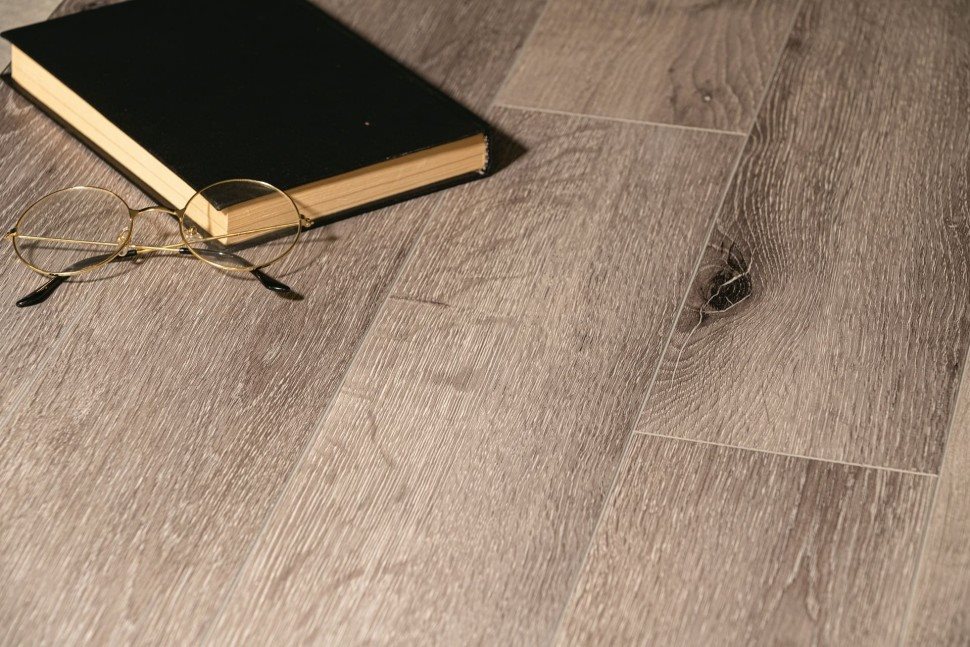 Виниловый ламинат "Bonkeel" Style Дуб Чесил (1200*125*4 мм) — купить в Березниках