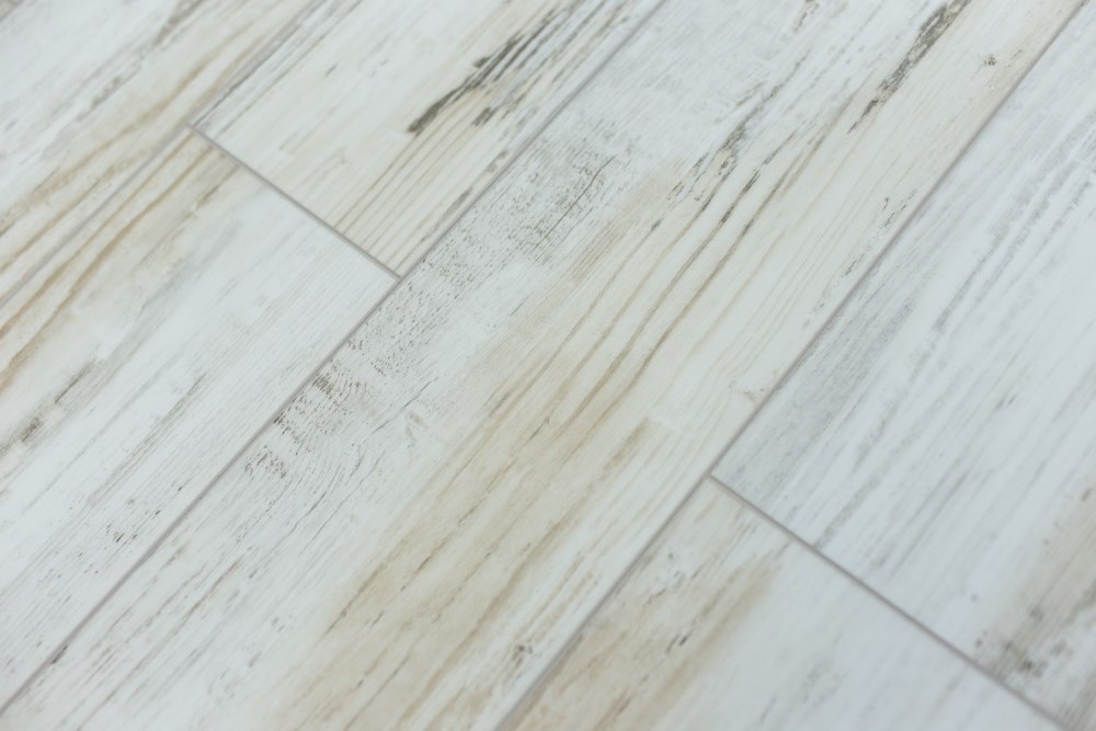 Замковая ПВХ плитка "Art Tile" Берёза Прованс (1220*152*5 мм) — купить в Березниках